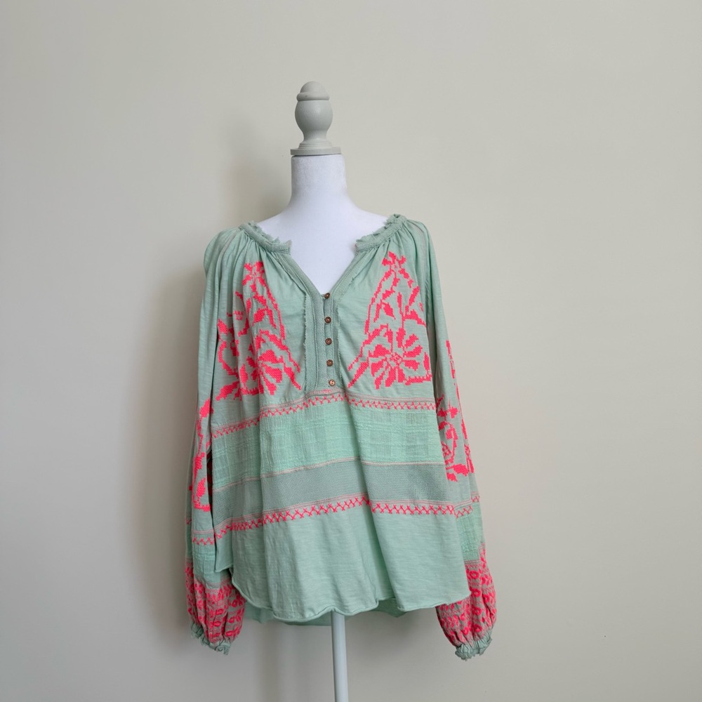 Free People persuasion top Mint Green Tunic with Pink Embroidery size small. NWT - Picture 3 of 10